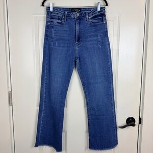 Just Black denim ankle wide leg raw hem
Jean size 31